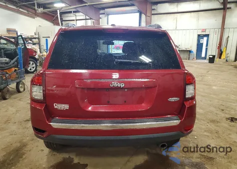 2016 Jeep Compass Latitude z USA, uszkodzony, nr VIN 1C4NJCEA2GD720215